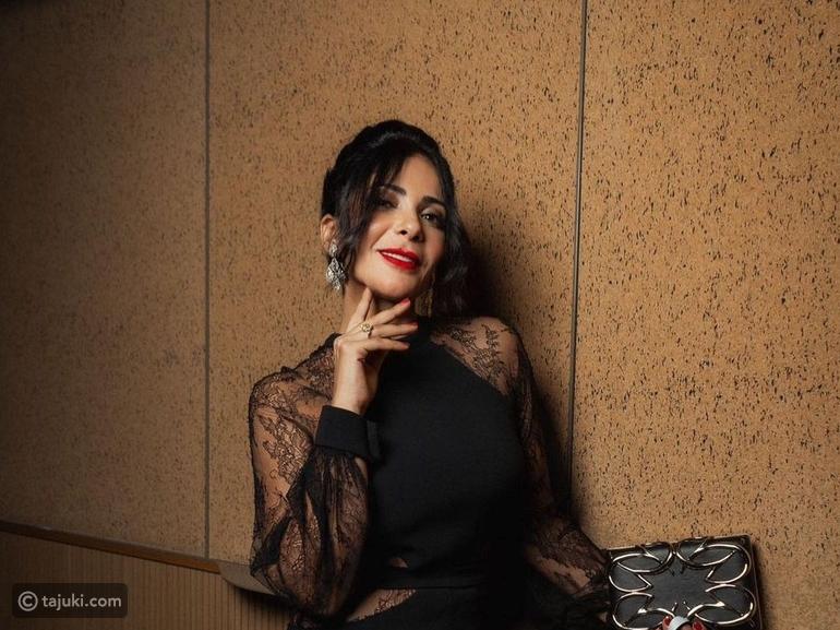 منى زكي بإطلالة جذابة في حفل لوريال باريس