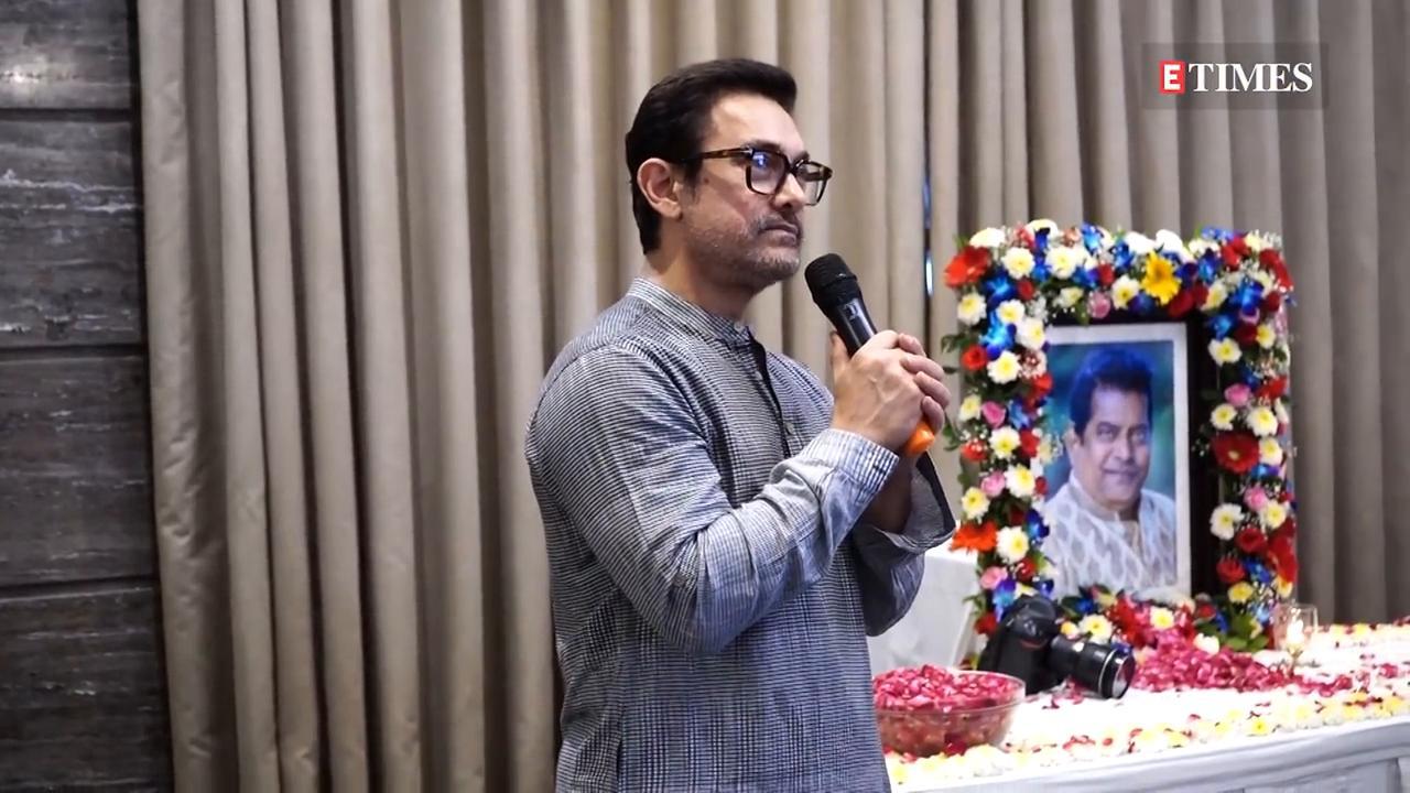 Bollywood Pays Tribute To Pradeep Bandekar, SRK, Aamir Khan, Vidya Balan Attend Prayer Meet