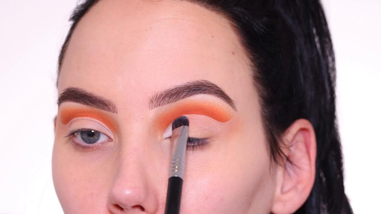 Flawless Warm Brown Cut Crease for Fall 2024 Step-by-Step explanation!
